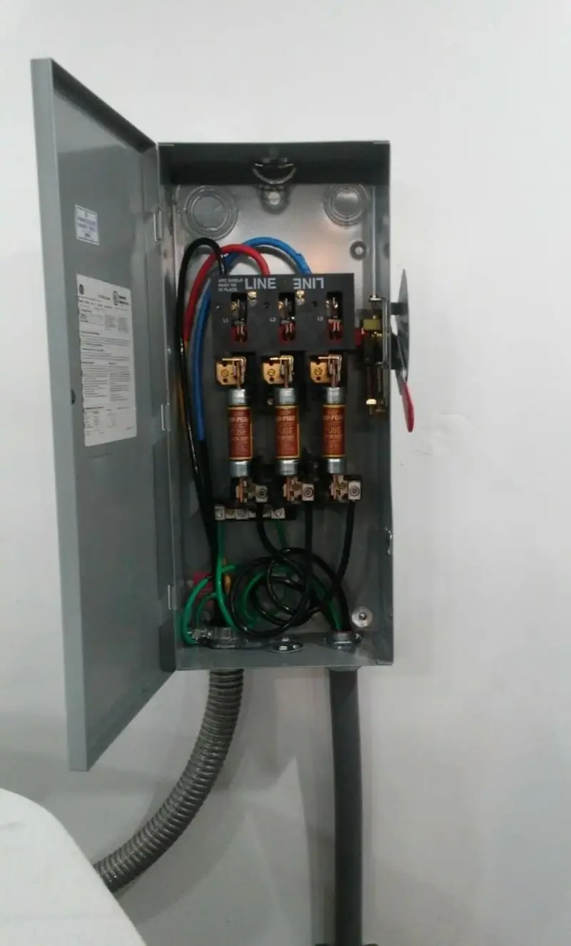 Three-phase disconnect switch installed for Electrical Wiring & Rewiring in Rosedale